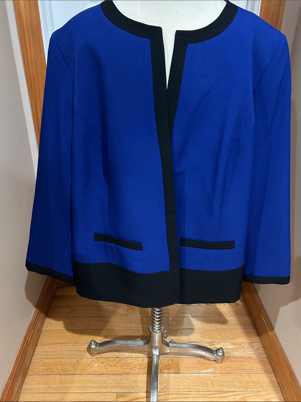 Kasper Blue and Black Open-Front Women's Jacket